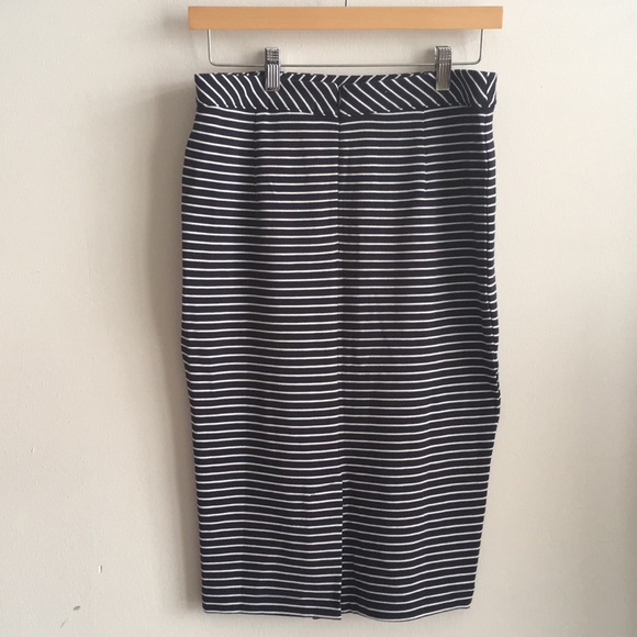 Banana Republic Factory Striped Pencil Skirt - Picture 2 of 6